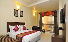 Hotel Shanti Villa Delhi 3*